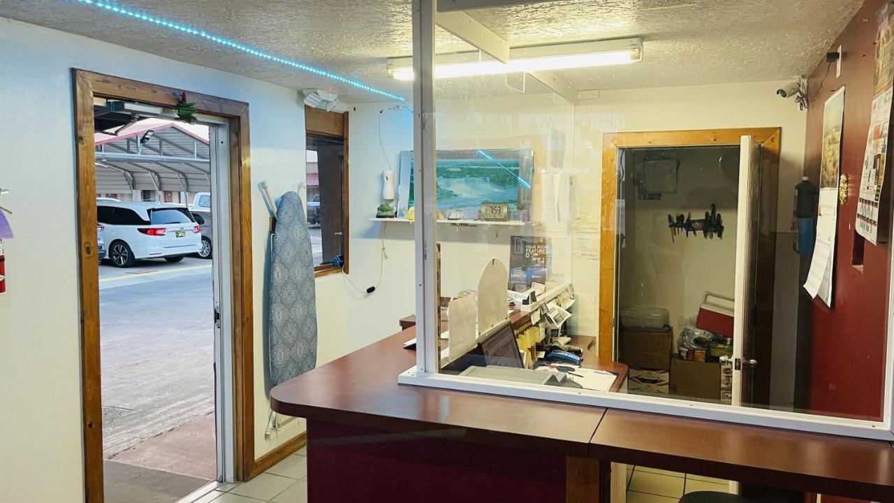 Sands Motel Portales Kültér fotó