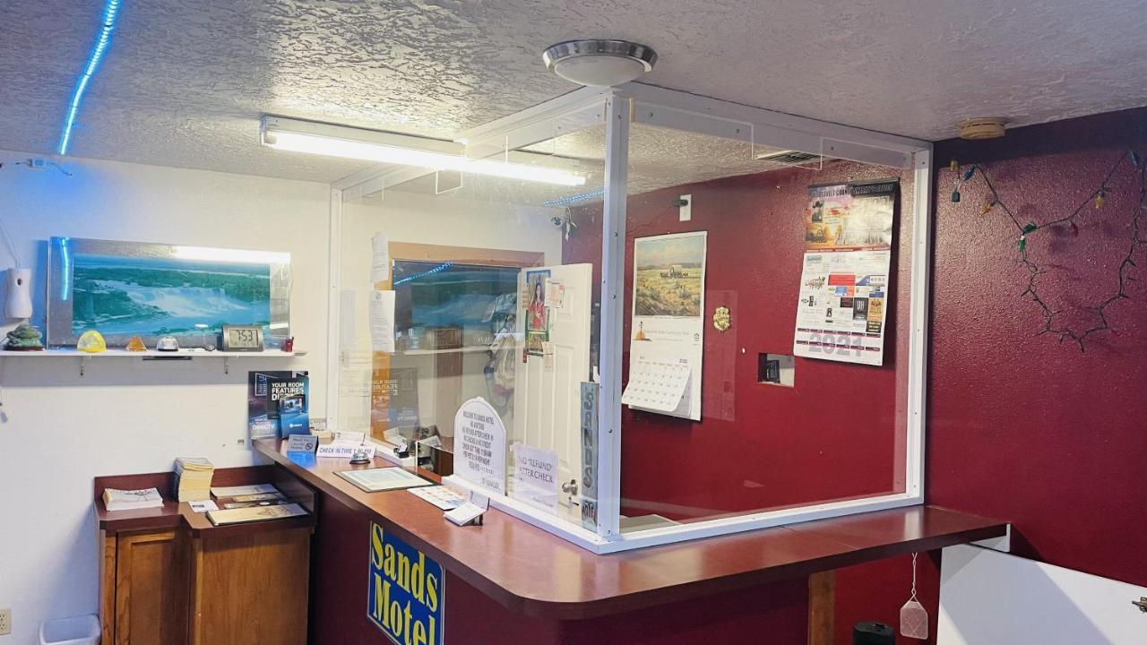 Sands Motel Portales Kültér fotó
