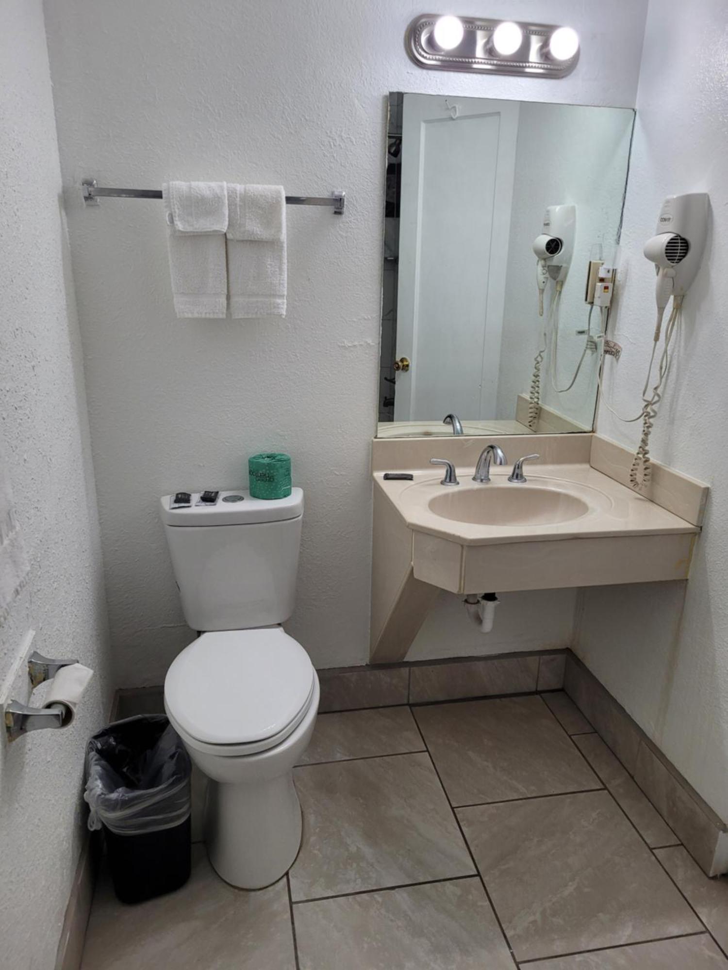 Sands Motel Portales Kültér fotó
