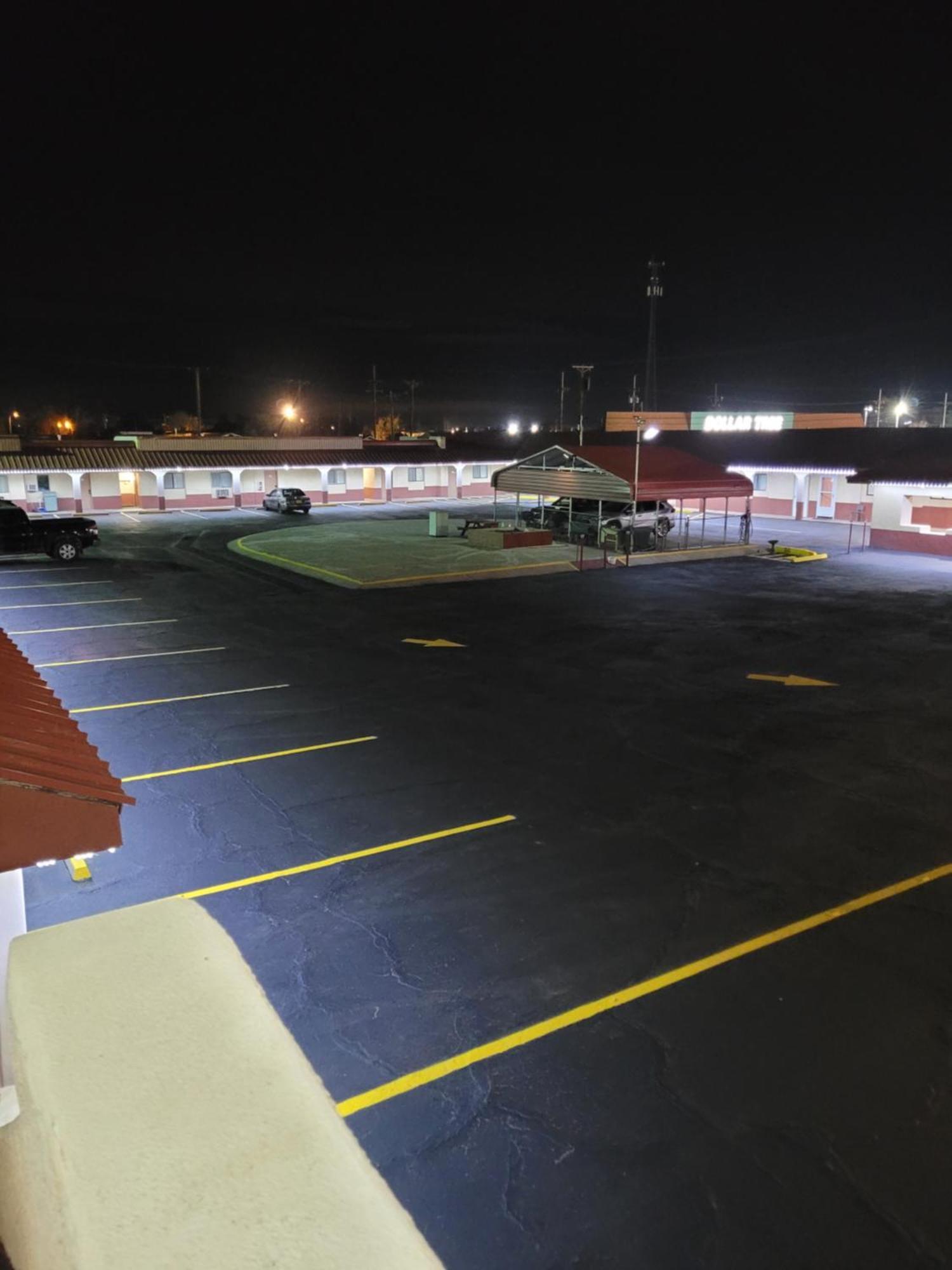 Sands Motel Portales Kültér fotó